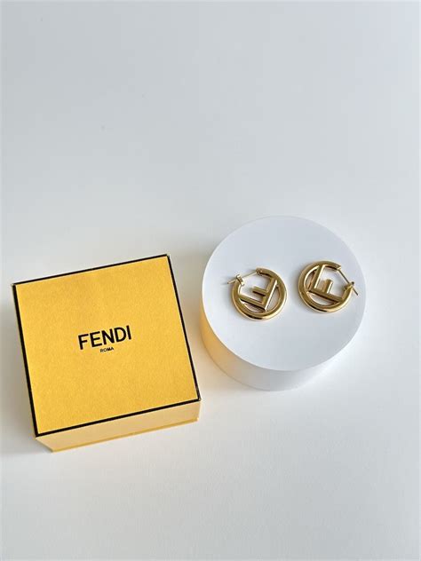 fendi 耳環|女士耳环和胸针系列.